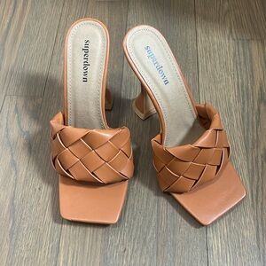 Brand new superdown mules